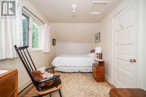 11 Hillcrest Avenue, Deep River, ON - Indoor Photo Showing Bedroom