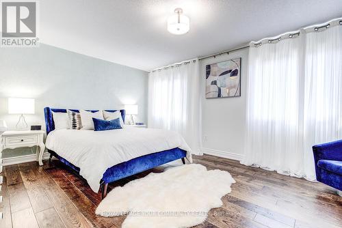 71 Queensbridge Drive, Vaughan, ON - Indoor Photo Showing Bedroom