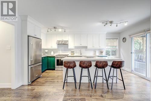 71 Queensbridge Drive, Vaughan, ON - Indoor Photo Showing Kitchen