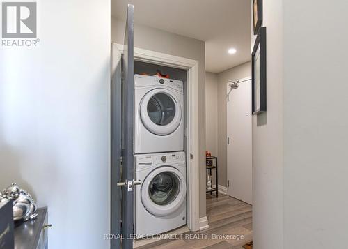 405 - 111 Worsley Street, Barrie, ON - Indoor Photo Showing Laundry Room