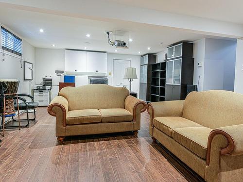 Family room - 11 Rue Daubigny, Candiac, QC - Indoor Photo Showing Living Room