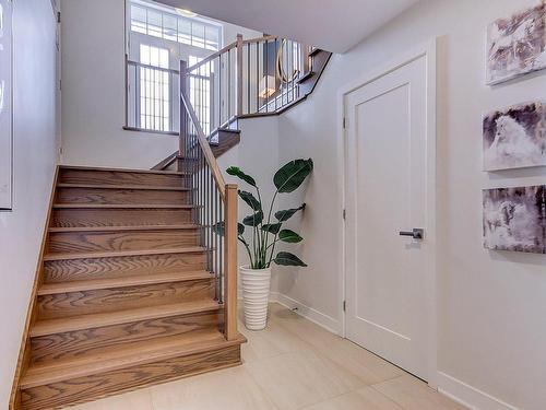 Staircase - 4037 Rue Des Bolets, Saint-Bruno-De-Montarville, QC - Indoor Photo Showing Other Room