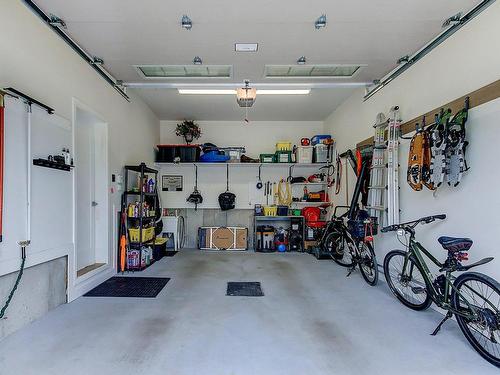 Garage - 4037 Rue Des Bolets, Saint-Bruno-De-Montarville, QC - Indoor Photo Showing Garage