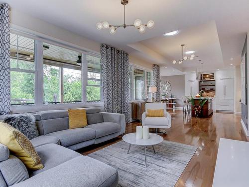 Salon - 4037 Rue Des Bolets, Saint-Bruno-De-Montarville, QC - Indoor Photo Showing Living Room