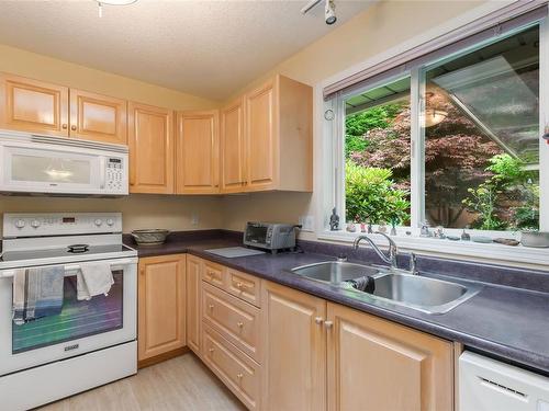 4884 Logan'S Run, Nanaimo, BC 