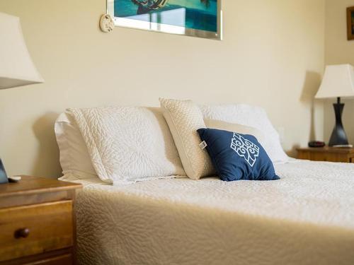 328 Wing Place, Kamloops, BC - Indoor Photo Showing Bedroom