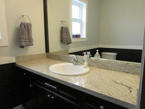 1556 Bann Street, Merritt, BC - Indoor Photo Showing Bathroom