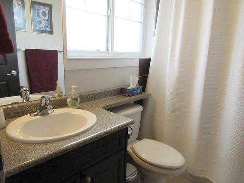 1556 Bann Street, Merritt, BC - Indoor Photo Showing Bathroom