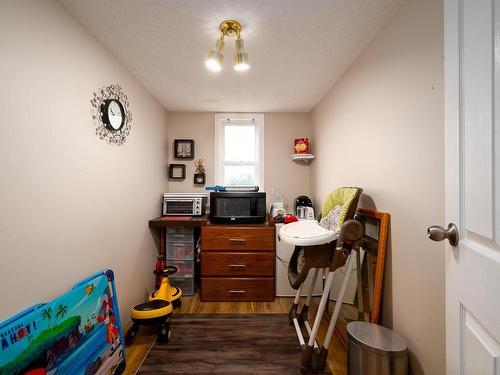 2156 Van Horne Drive, Kamloops, BC - Indoor