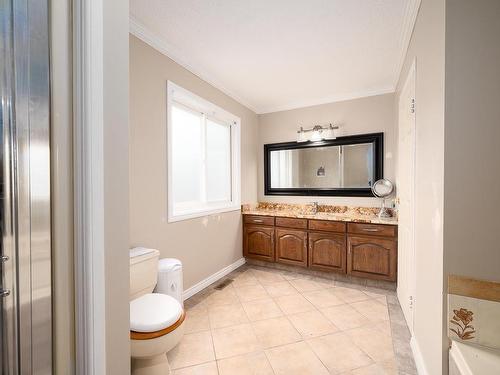 2156 Van Horne Drive, Kamloops, BC - Indoor Photo Showing Bathroom