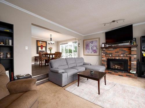 2156 Van Horne Drive, Kamloops, BC - Indoor Photo Showing Living Room With Fireplace