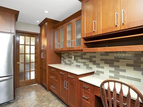 138 Malibu Court, Thunder Bay, ON - Indoor Photo Showing Kitchen