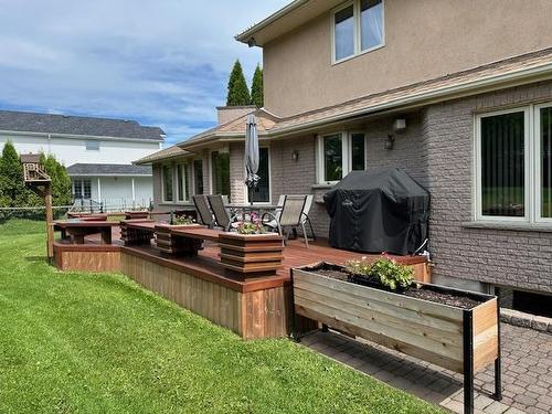 2037 Mount Forest Boulevard, Thunder Bay, ON - Outdoor With Deck Patio Veranda With Exterior