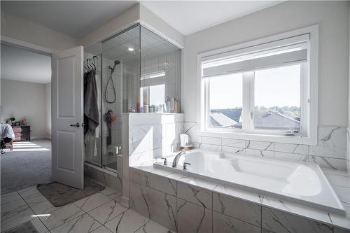 82 Sundin Drive, Caledonia, ON - Indoor Photo Showing Bathroom