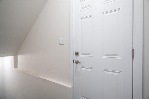 82 Sundin Drive, Caledonia, ON - Indoor Photo Showing Other Room