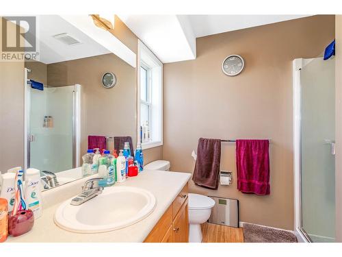 153 Snowsell Street Unit# 1, Kelowna, BC - Indoor Photo Showing Bathroom