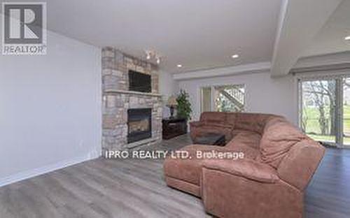937 Greenwood Crescent, Shelburne, ON - Indoor Photo Showing Living Room With Fireplace