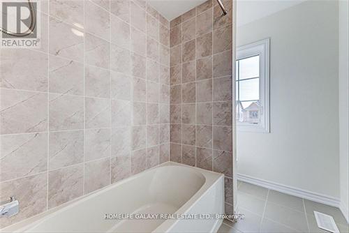 1530 Harker Street, Innisfil, ON - Indoor Photo Showing Bathroom