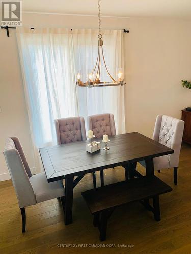 1318 Red Pine, London, ON - Indoor Photo Showing Dining Room