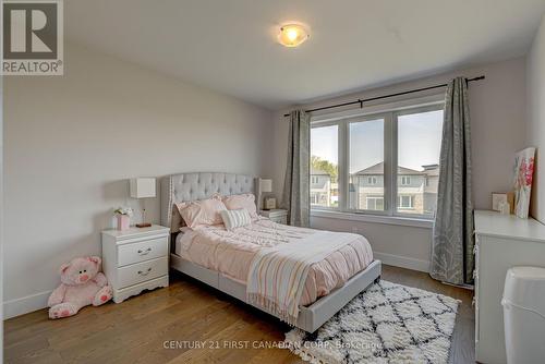 1318 Red Pine, London, ON - Indoor Photo Showing Bedroom