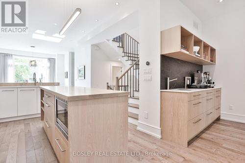 150 Albertus Avenue, Toronto, ON - Indoor Photo Showing Kitchen