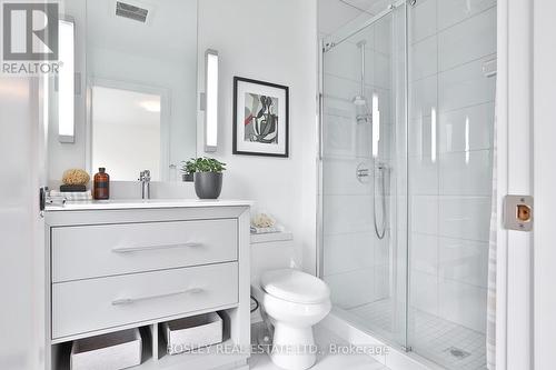 150 Albertus Avenue, Toronto, ON - Indoor Photo Showing Bathroom