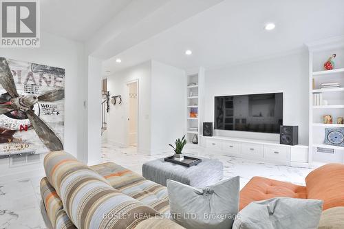 150 Albertus Avenue, Toronto, ON - Indoor Photo Showing Living Room