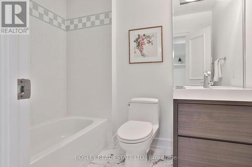 150 Albertus Avenue, Toronto, ON - Indoor Photo Showing Bathroom