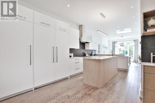 150 Albertus Avenue, Toronto, ON - Indoor Photo Showing Kitchen