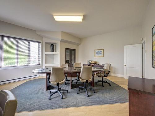 Conference room - 3346 Boul. St-Elzear O., Laval (Chomedey), QC - Indoor Photo Showing Office