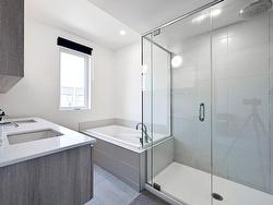 Ensuite bathroom - 