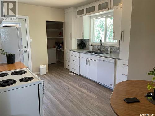 118 2Nd Street E, Lafleche, SK - Indoor Photo Showing Kitchen With Double Sink