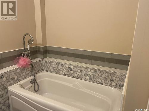 118 2Nd Street E, Lafleche, SK - Indoor Photo Showing Bathroom