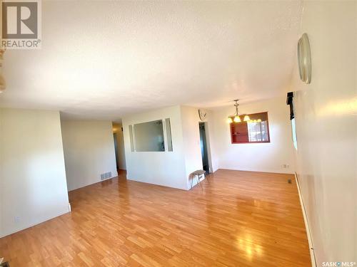 311 Central Avenue S, Swift Current, SK - Indoor Photo Showing Other Room