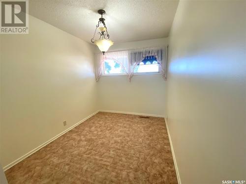 311 Central Avenue S, Swift Current, SK - Indoor Photo Showing Other Room