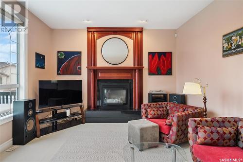 621 Brookhurst Court, Saskatoon, SK - Indoor Photo Showing Living Room With Fireplace