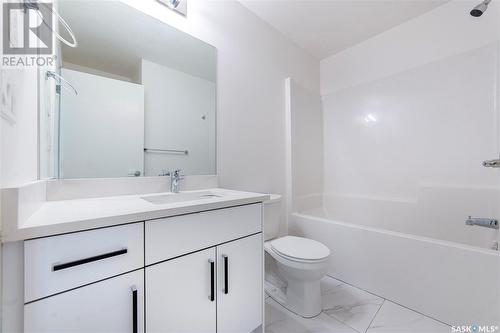 629 Feheregyhazi Boulevard, Saskatoon, SK - Indoor Photo Showing Bathroom