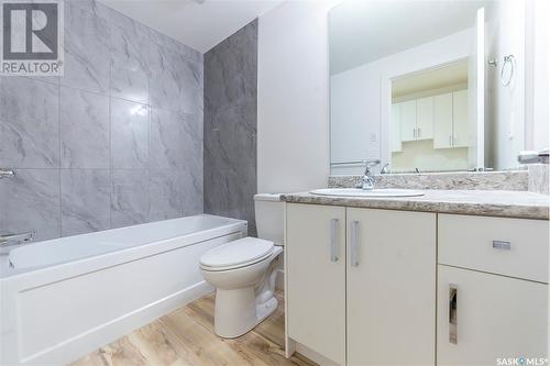 629 Feheregyhazi Boulevard, Saskatoon, SK - Indoor Photo Showing Bathroom