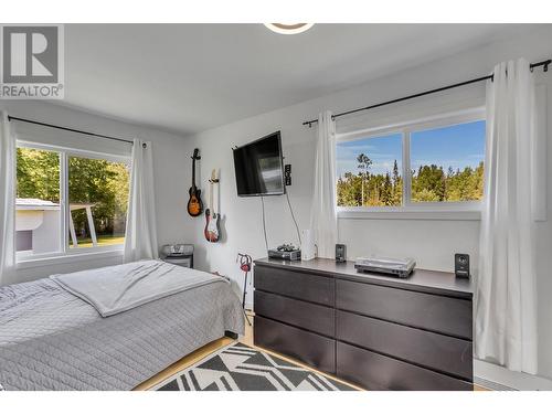 6020 Buckhorn Lake Road, Prince George, BC - Indoor Photo Showing Bedroom