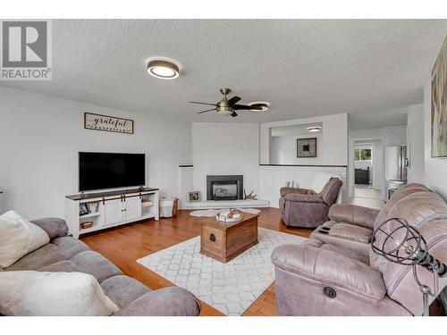 6020 Buckhorn Lake Road, Prince George, BC - Indoor Photo Showing Living Room With Fireplace