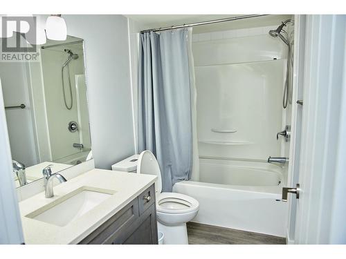 302 6798 Westgate Avenue, Prince George, BC - Indoor Photo Showing Bathroom