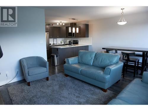 302 6798 Westgate Avenue, Prince George, BC - Indoor Photo Showing Living Room