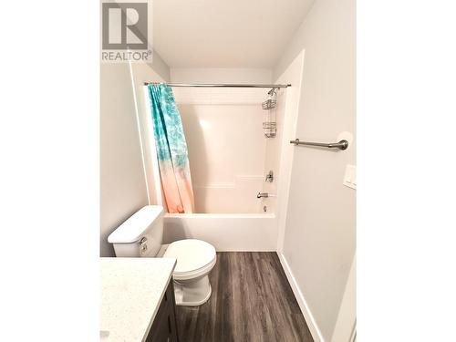 302 6798 Westgate Avenue, Prince George, BC - Indoor Photo Showing Bathroom