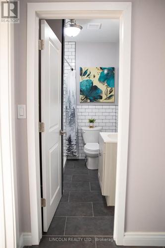 5412 Lakeshore Drive, Hamilton Township, ON - Indoor Photo Showing Bathroom