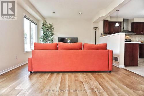 15 Pompeii Street, Kitchener, ON - Indoor Photo Showing Living Room