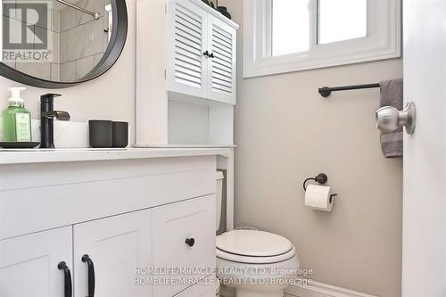 699 A Highpoint Avenue, Waterloo, ON - Indoor Photo Showing Bathroom