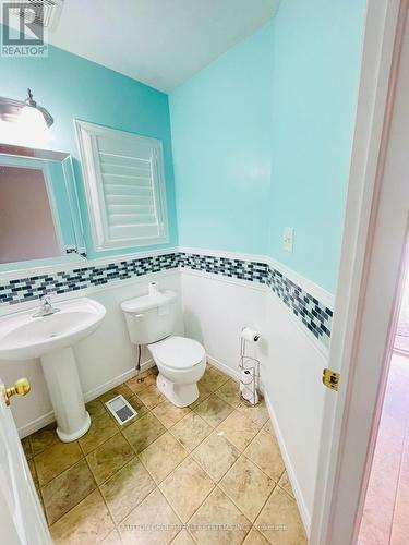 169 Sims Estate Drive, Kitchener, ON - Indoor Photo Showing Bathroom
