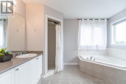 912 O'Reilly Crescent, Shelburne, ON - Indoor Photo Showing Bathroom