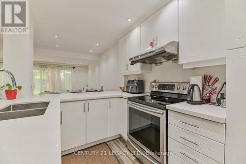 34 - 743 Steeles Avenue W, Toronto, ON - Indoor Photo Showing Kitchen With Double Sink