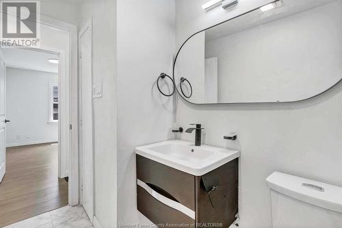 3859 Birch Street, Windsor, ON - Indoor Photo Showing Bathroom